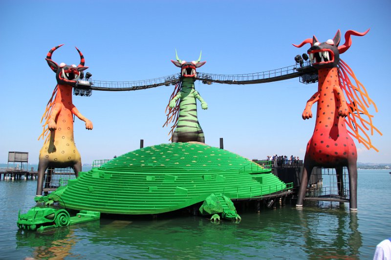 allgau_2013_109.JPG - podium van opera "De Toverfluit" in Bregenz aan de Seebühne