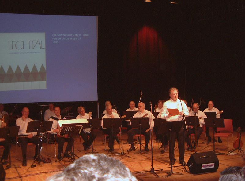 optreden_090301_14.JPG