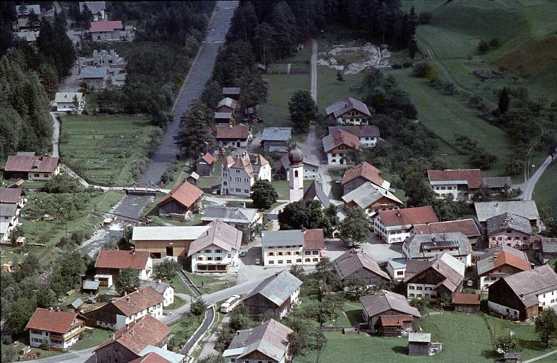 reis_1961_foto31.jpg - Stanzach vanop de Beichelstein